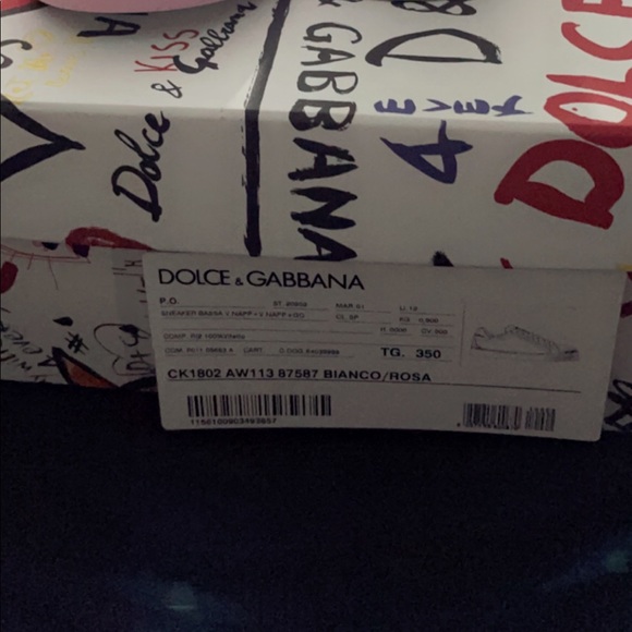 Dolce & Gabbana sneakers 👟 💕 - Picture 3 of 7